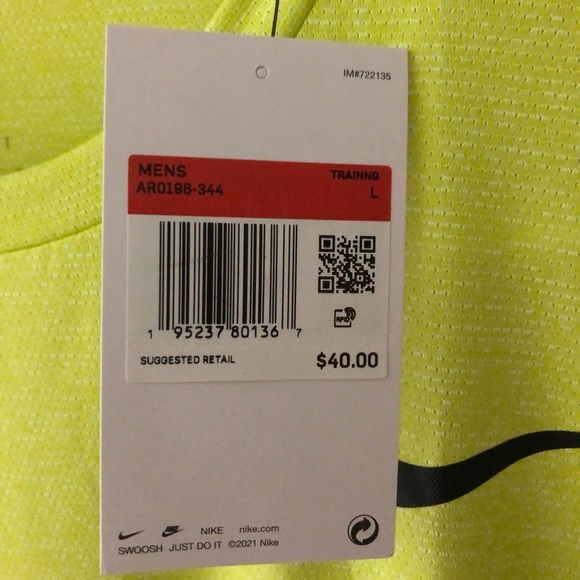 Nike dri fit t shirt - Picture 3 of 4